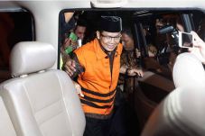 Taufik Kurniawan Mundur...
