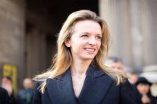 Delphine Arnault Sang...