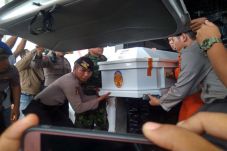 Disambut Haru, Jenazah...