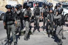 Tentara Israel Geruduk...