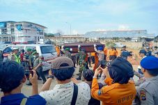 3 Jenazah Korban Lion...