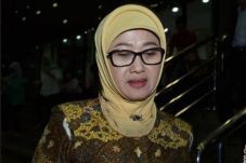 Bupati Anna Shopanah...