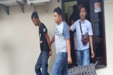 Transaksi Bayam, Popay...