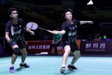 Owi/Butet Puas Usai...