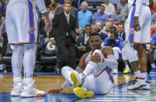 Thunder Cetak Lima Kemenangan...