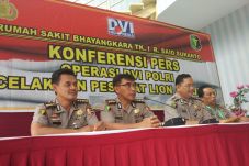 RS Polri Kembali Terima...