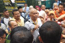 Keluarga Minta Pencarian...