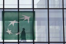 29 Negara dengan Perbankan...