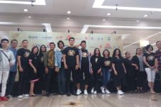 Raup Sukses di Jakarta,...