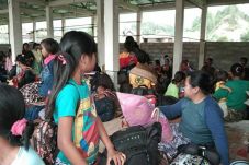 Diguncang Gempa Terus...