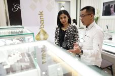MNC Bank Permudah Nasabah...
