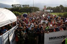 Eksodus Warga Venezuela...