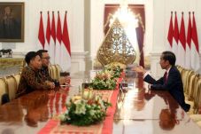 Kebanjiran Bonus, Eko...