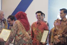 Bandara Soetta Raih...