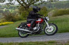 Motor Jawa 300 Kelahiran...