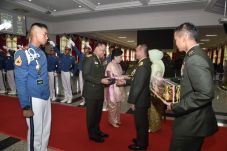 Wisuda Purnawira, Gatot...