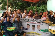 Caleg Perindo Gencarkan...