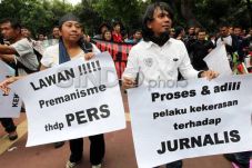 Ajak Berkelahi Wartawan,...
