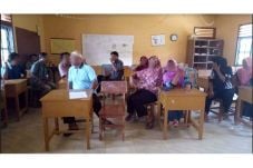 Bejat, Kepala Sekolah...