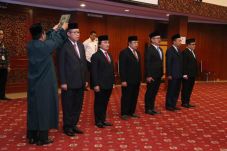 Tingkatkan Kinerja Kementerian,...