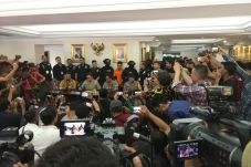 Pembunuh Satu Keluarga...