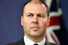 Menteri Keuangan Australia...