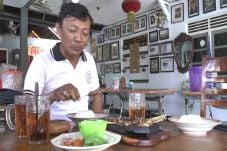 Warung Ini Tawarkan...