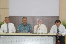 Sebanyak 570 Ribu Guru...