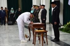 Ridwan Kamil Lantik...
