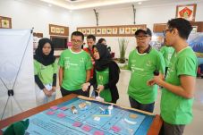 Sharp Indonesia Rangsang...