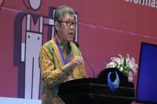 Pemerintah Ajak Industri...