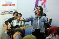 Jadi Vokalis Geisha,...