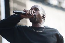 Kanye West Gelontorkan...