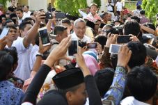 Manfaatkan Dana Desa,...