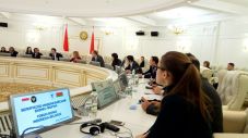 Selenggarakan Forum...