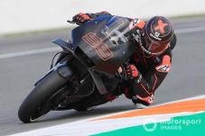 Rossi Komentari Penampilan...