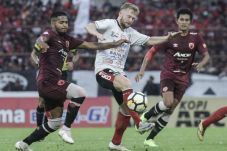 Pesta Gol ke Gawang...