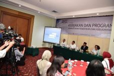 Guru Tulang Punggung...