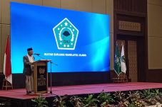 Hadiri Pengukuhan ISNU,...