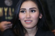 Ayu Ting Ting Berbagi...
