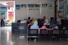 Seluruh Puskesmas di...