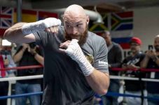 Fury Sebut Klitschko...