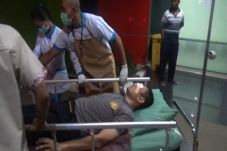 Aparat Kepolisian Diserang,...