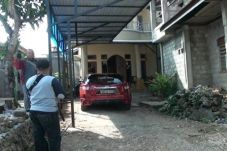 Paska Ditangkap, Rumah...