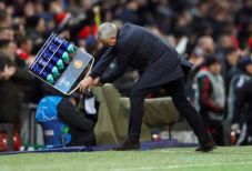 Klimaks, Alasan Mourinho...