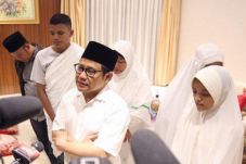 Peringati Hari Santri,...