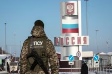Memanas, Ukraina Larang...