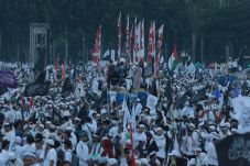 Teriakkan Prabowo di...