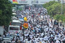 Macet Parah, Lebih Baik...