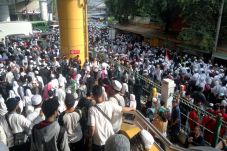 Massa Reuni Akbar 212...